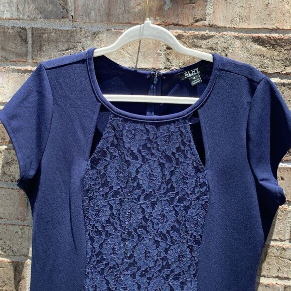 Take 50% OFF- SLNY Blue Sheath Dress with Flutter Sleeves, Size-14 - Picture 7 of 8